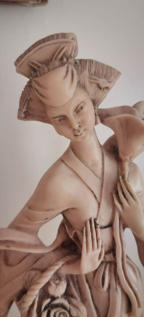 Vintage Asian Chinese Lady Geisha With Flowers, Tall Beige Figurine £8