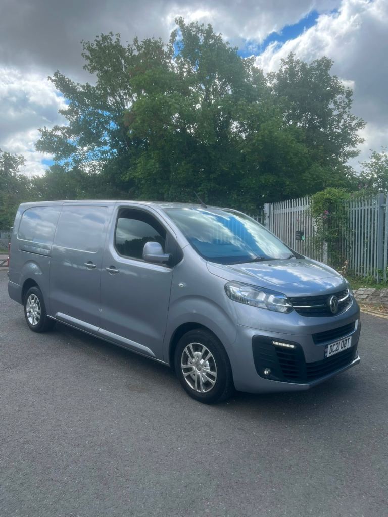 Vauxhall Vivaro LWB