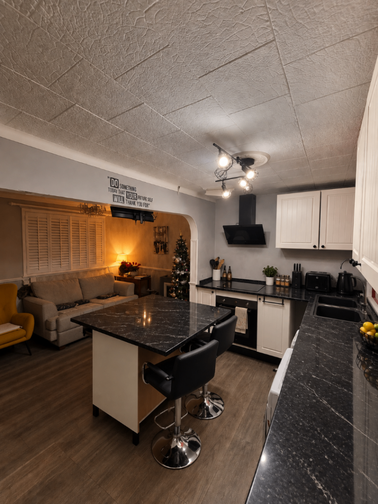 Rent: 3 bedroom house wirh huge garden % great views 