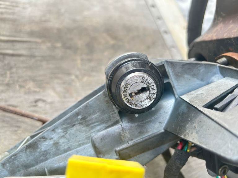 Ignition lock for Citroen SM