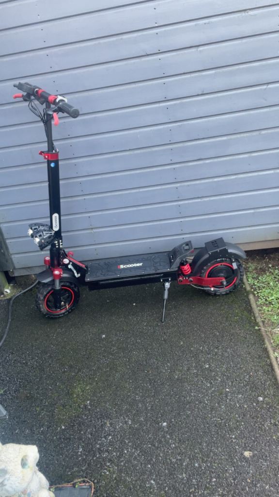 Electric scooter 