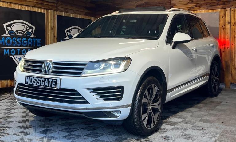 2017 Volkswagen Touareg 3.0 TDI V6 BlueMotion Tech R-Line Tiptronic 4WD Euro 6 (s/s) 5dr ESTATE D...