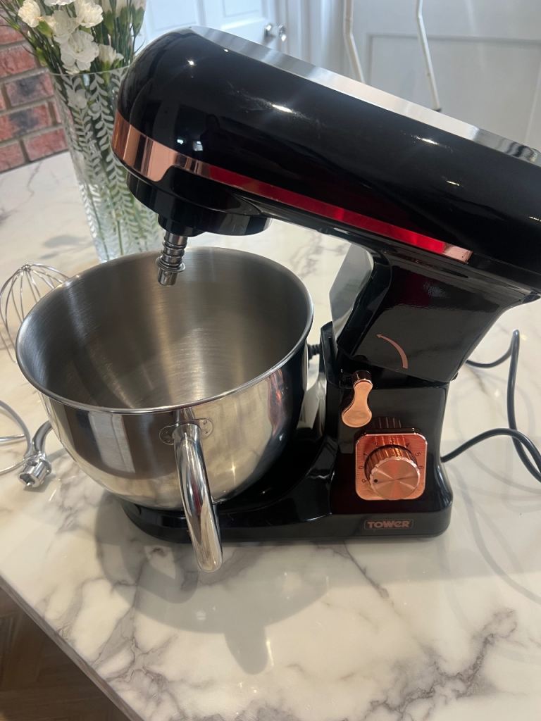 Tower food mixer