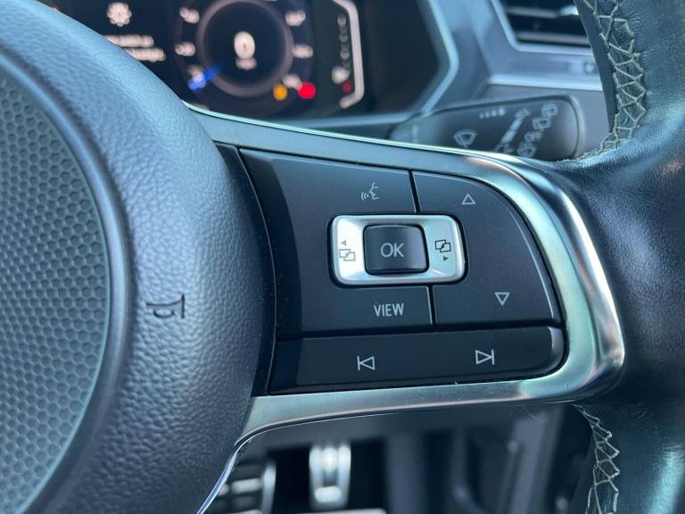 2020 Volkswagen Tiguan 1.5 TSI EVO R-Line Tech DSG Euro 6 (s/s) 5dr ESTATE Petrol Automatic