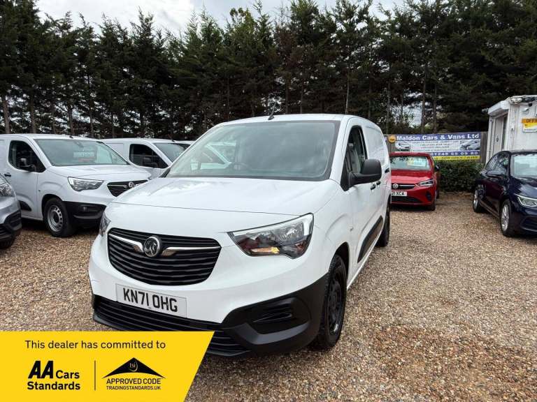 2021 Vauxhall Combo 1.5 Turbo D 2300 Edition L2 H1 Euro 6 4dr PANEL VAN Diesel Manual