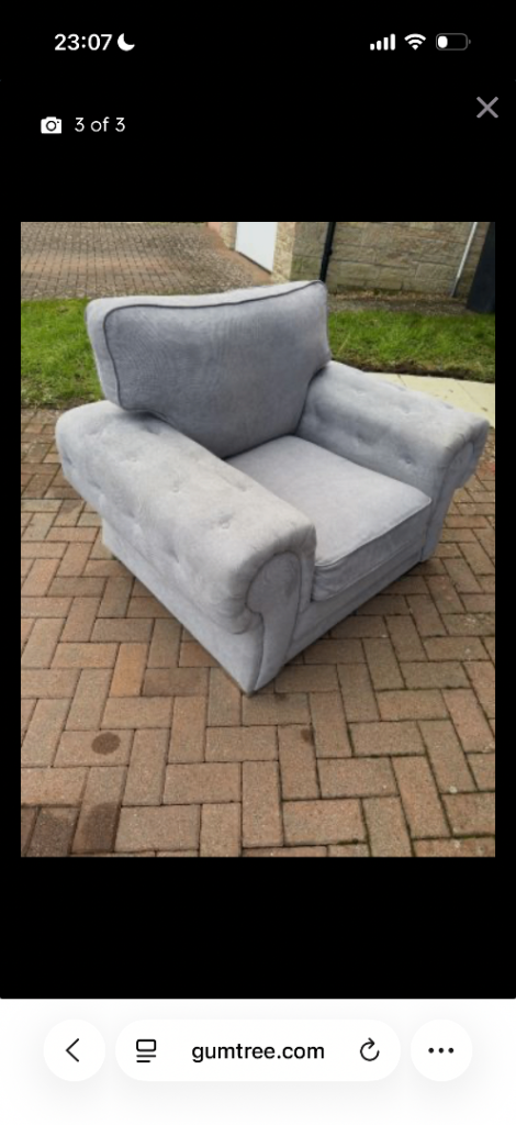 FREE ARM CHAIR 