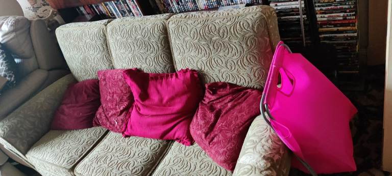 Vintage 3 person sofa and 2 armchair suite 