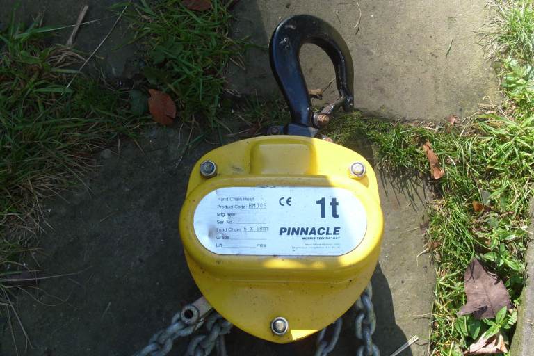 1 Ton Block & Tackle in very good used condition, Pinaccle Brand