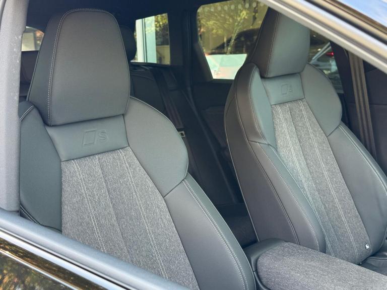 2025 Audi Q6 e-tron 83kWh S line SUV 5dr Electric Auto (252 ps) ESTATE Electric Automatic