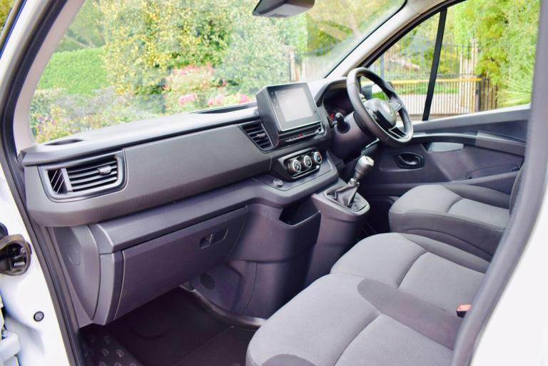 2023 Renault Trafic 2.0 dCi Blue SL30 Business+ L1 H1 Euro 6 (s/s) 5dr PANEL VAN Diesel Manual