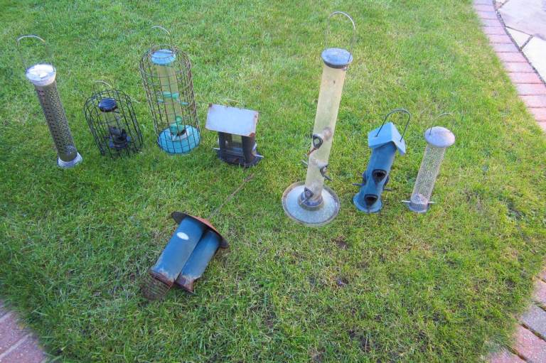 Birdfeeders, 9 assorted including Squirrel proof ones £15 the set