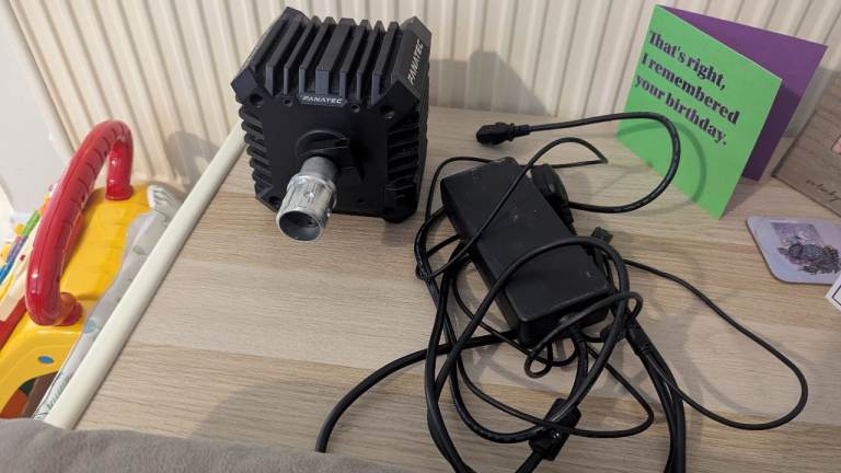 Fanatec CSL DD 8nm QR1 for PC (Has issues/broken, READ DESCRIPTION)