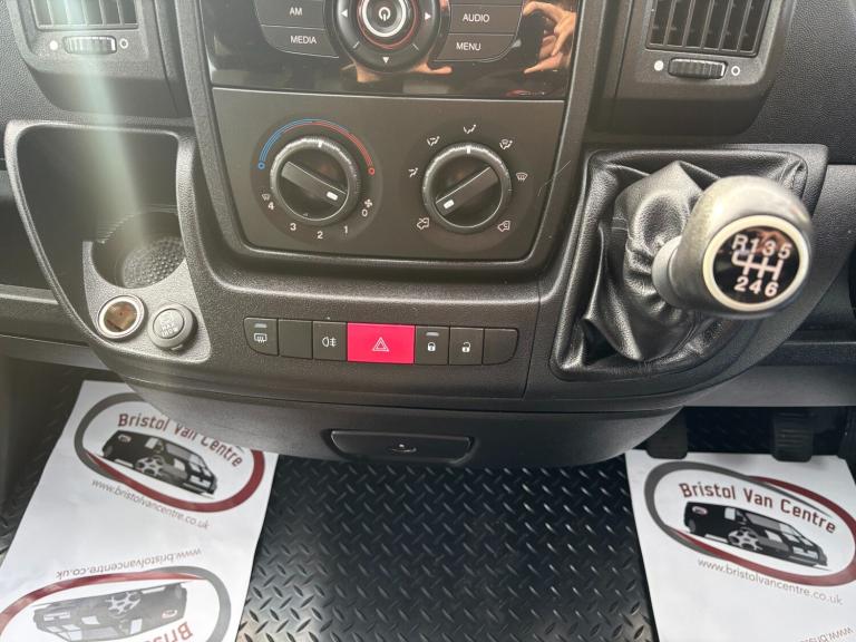 2013 Peugeot Boxer  2.2 HDi 440 Window Van 4dr Diesel Manual FWD L4 H2 (130 bhp) Minibus Diesel M...