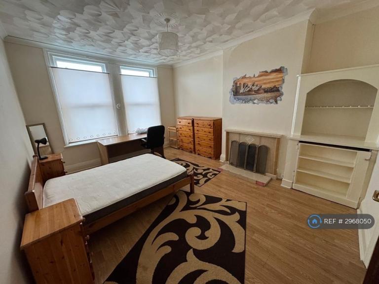 2 bedroom flat in Southampton, Southampton, SO14 (2 bed) (#2968050)