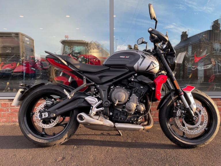 Triumph Trident 660