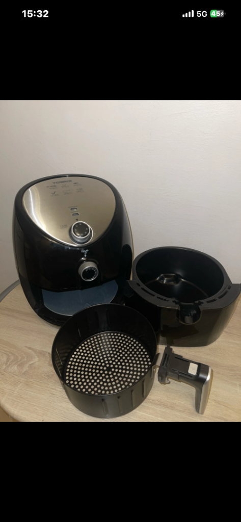 Tower Black Air Fryer – Excellent Condition