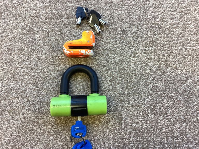Motorcycle sprocket lock and mini disc lock, Oxford Complete with 3 keys