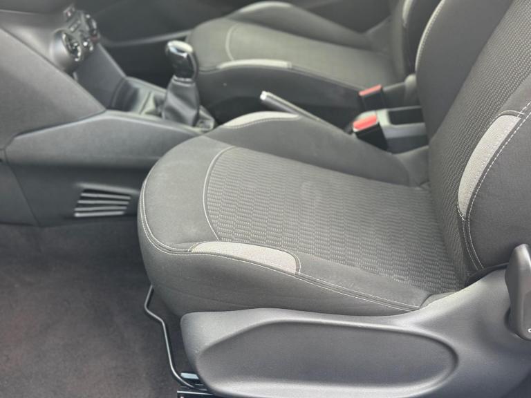 2016 Peugeot 208 1.2 PureTech 82 Active 3dr HATCHBACK PETROL Manual