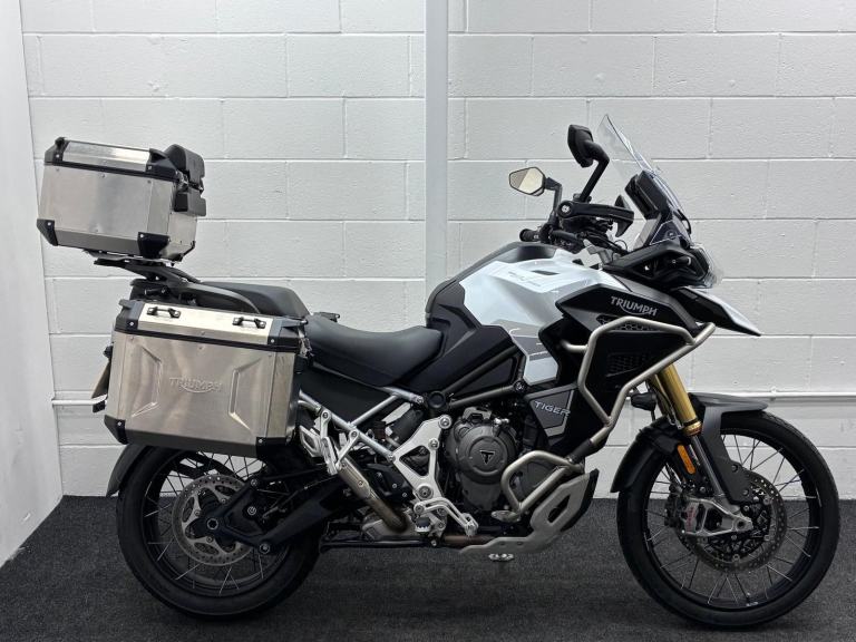 TRIUMPH TIGER 1200 RALLY EXPLORER ABS * One Owner - 12 Months MOT - 6653 miles *