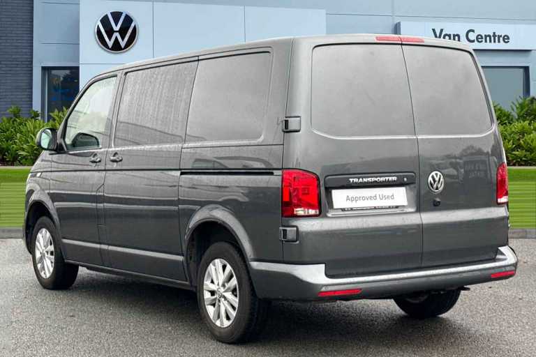 2024 Volkswagen Transporter 2.0 TDI 110 Highline Van Van Manual