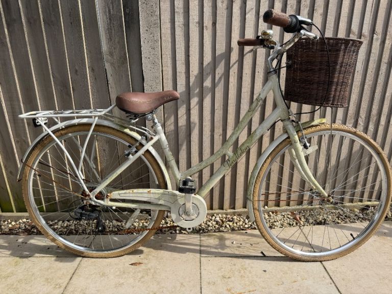 Women’s Cream Pendleton Bike