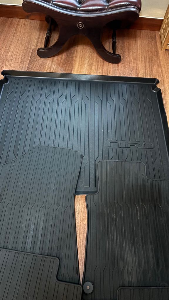 Kia Niro rubber floor mats 
