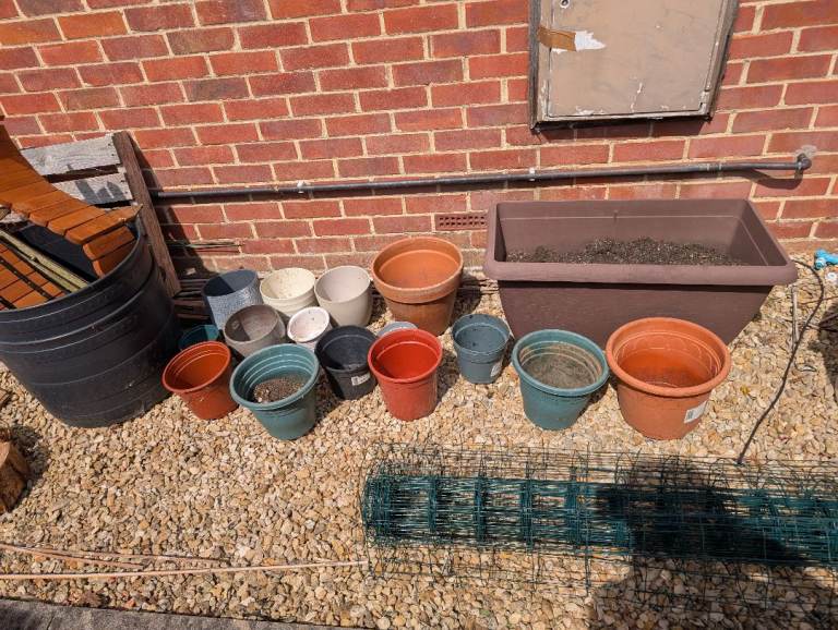 Free – bundle of plant pots and planters, collection only