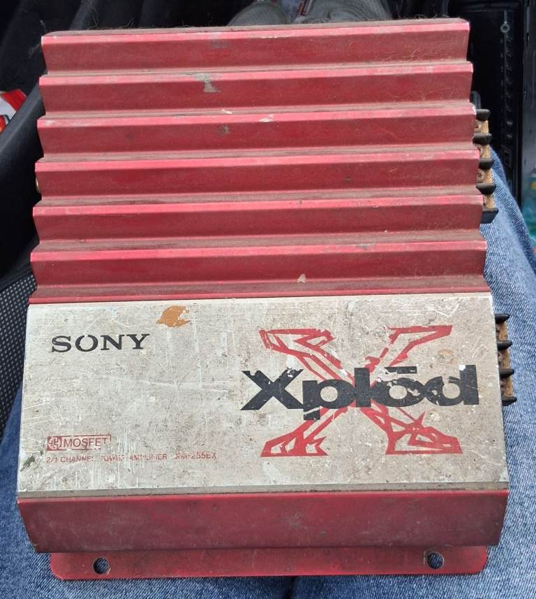 Sony Xplod Car Audio Amplifier - Red, Fair Condition