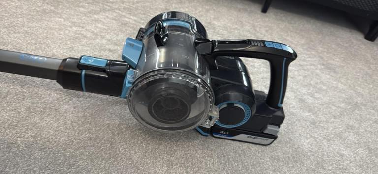 Vax Blade 4 Pet Vacuum Cleaner with Battery, Charger and Accessories