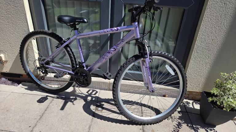 Womans apollo Mountain Bike – Good Condition
