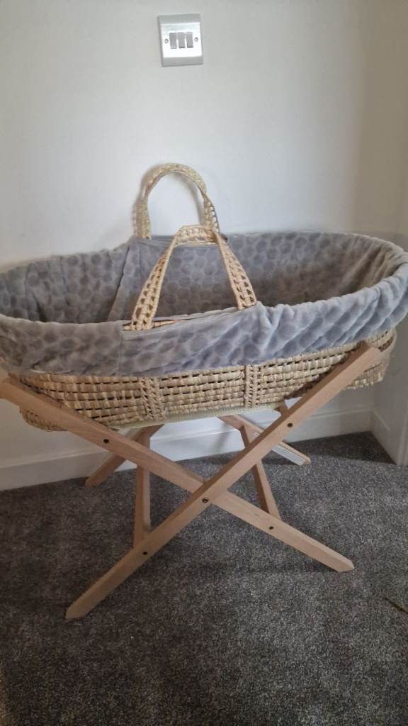 Claire de Lune moses basket with Little Green Sheep stand