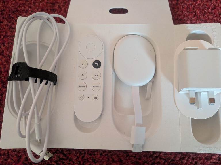 CHROMECAST Google Streaming Stick Entertainment Movies TV HD White Complete 