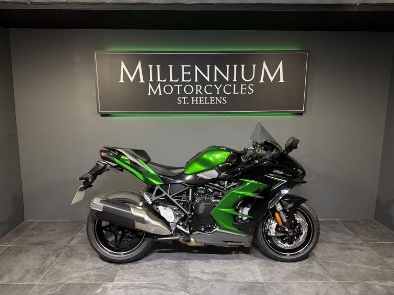 2024 KAWASAKI NINJA H2SX SUPERCHARGED SPORTS TOURER PRE-REG OFFER SAVE £5650