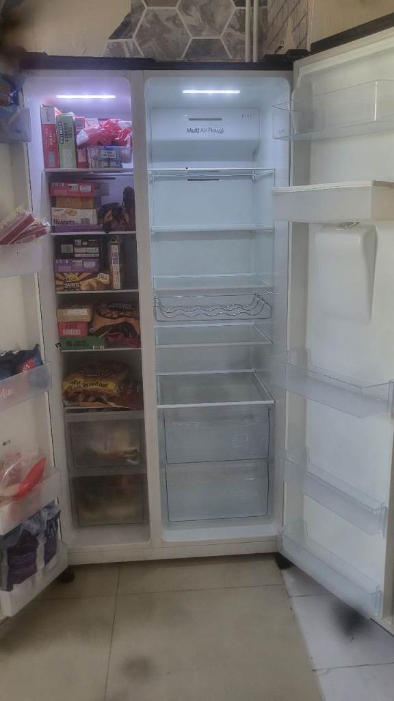 Good Condition Black American Style Fridge Freezer