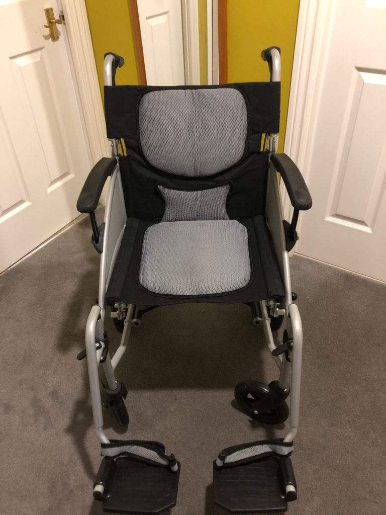 AIRREX manual wheelchair in good condition