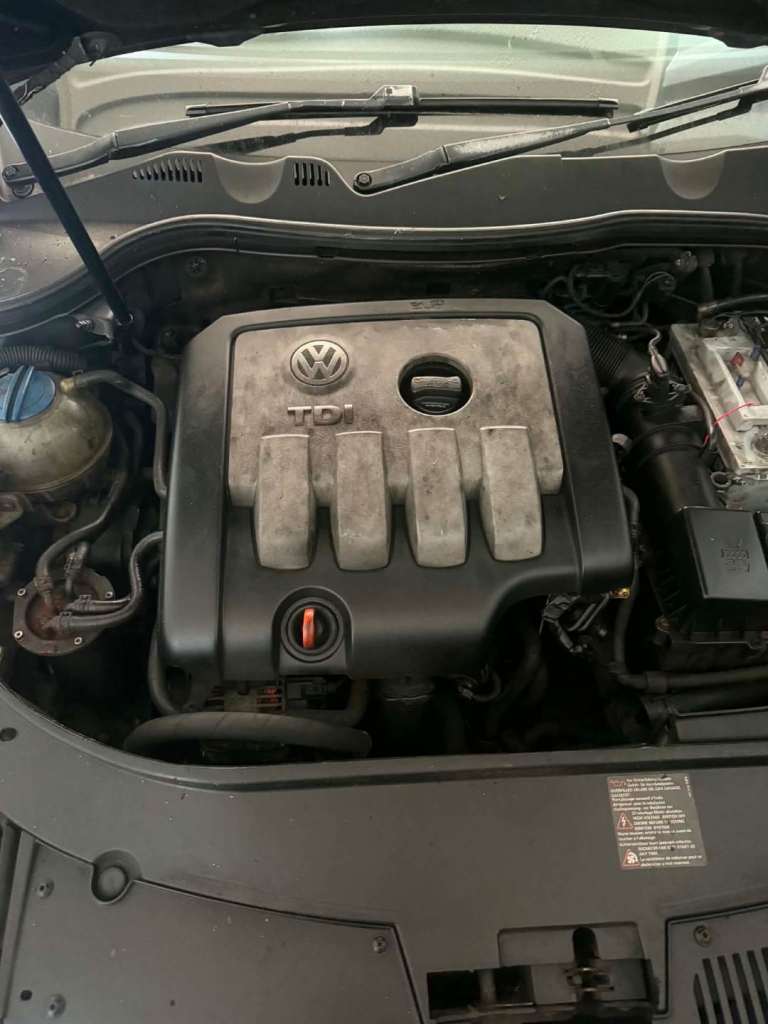 Volkswagen, PASSAT, Saloon, 2007, Manual, 1968 (cc), 4 doors