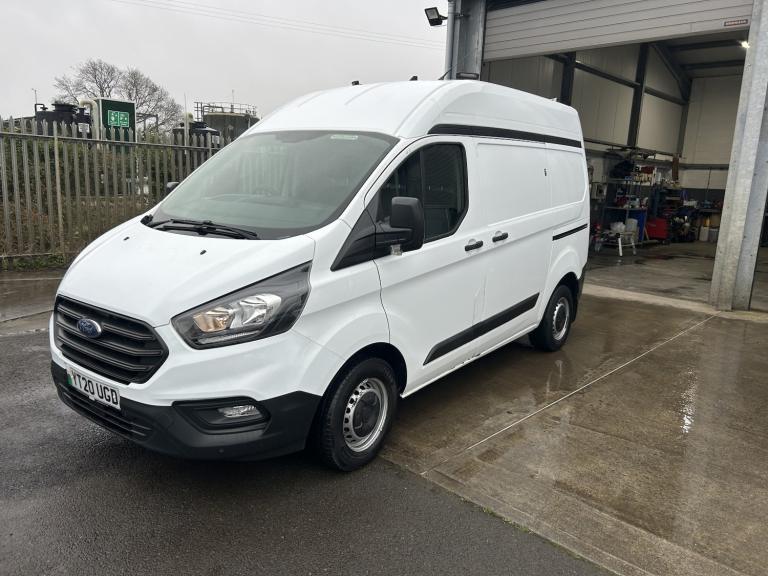 FORD TRANSIT CUSTOM 2.0 300 L1H2 SWB HIGH ROOF Leader Racking Air Con White Manu