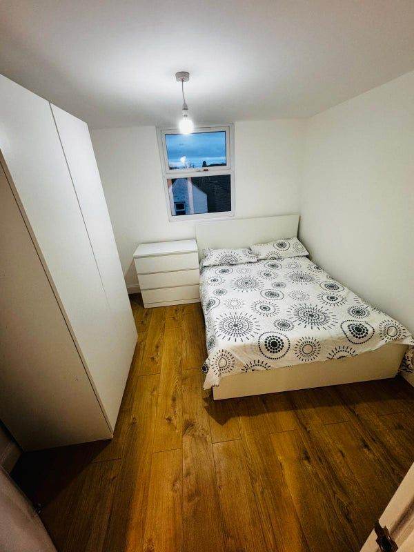 DSS UC DOUBLE ROOMS - Bradford