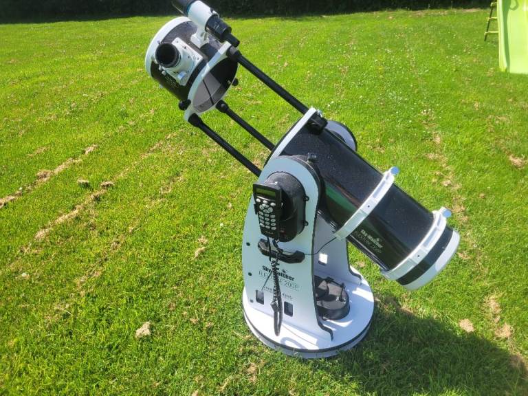 Sky-Watcher Skyscan 200p goto flextube Dobsonian Telescope – Good Condition