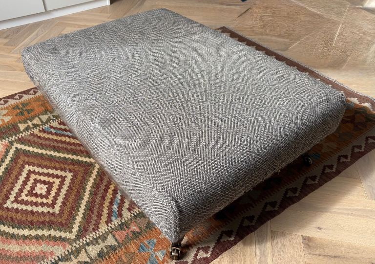 Arlo & Jacob Tabitha Footstool – Walnut Legs with Casters, Diamond Weave Noir