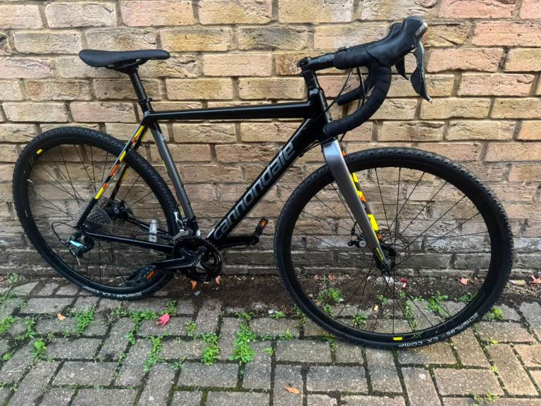 Cannondale caadx gravel Road Bike - Black, As Good As New