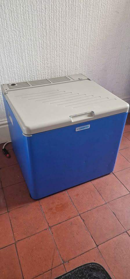 WEACO 3 WAY CAMPING FRIDGE