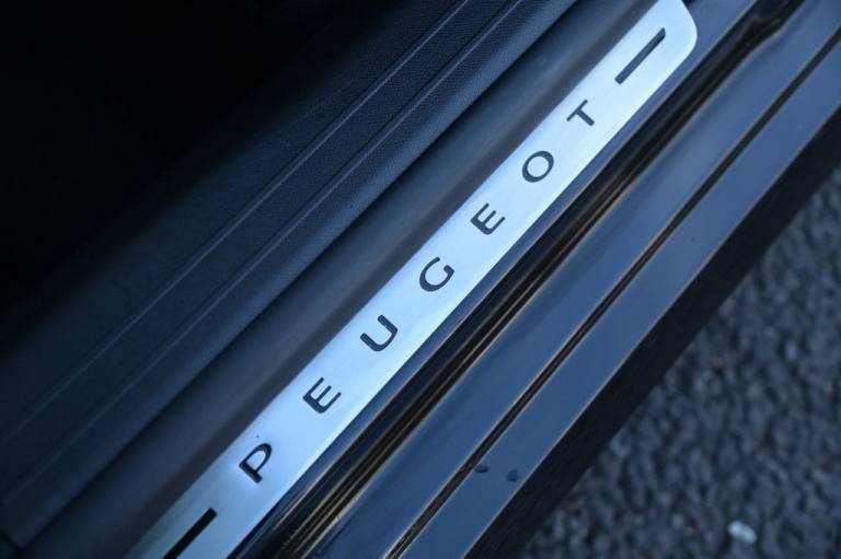 2023 Peugeot 208 1.2 PureTech Allure Premium + Hatchback 5dr Petrol EAT Euro 6 (s/s) (130 ps Hatc...