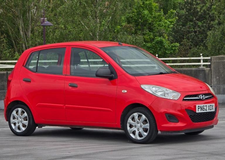 HYUNDAI i10 1.2 PETROL MANUAL IN CLEAN CONDITION. LONG MOT. SERVICE HISTORY 