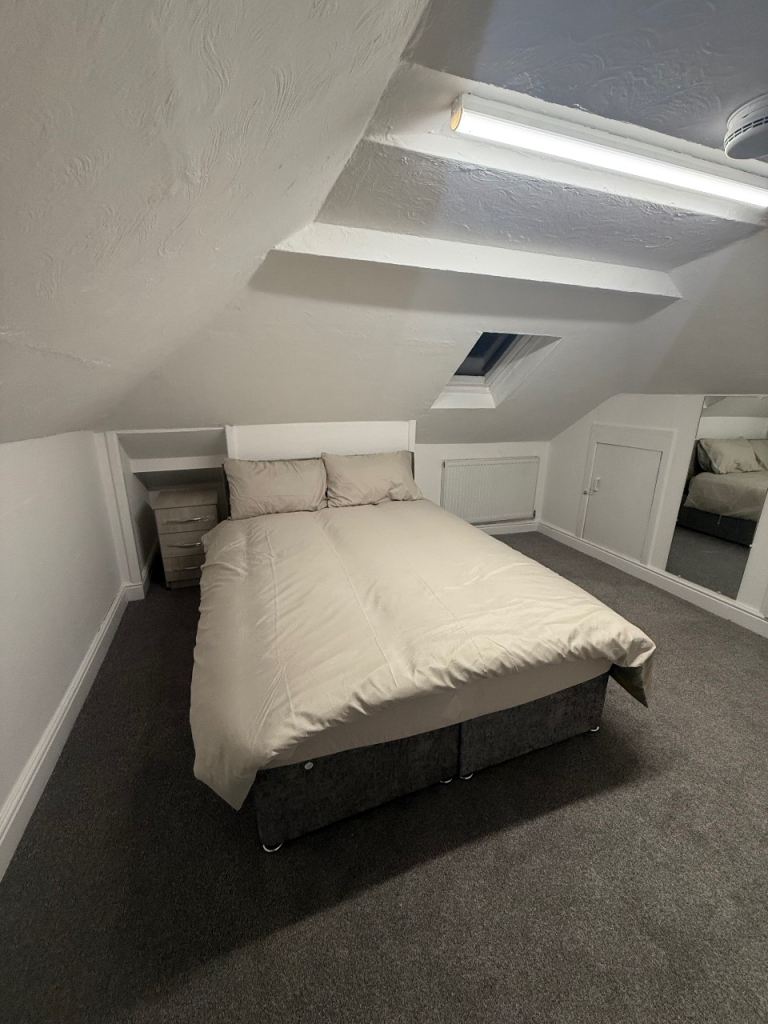 Double Loft Room Available, BH15