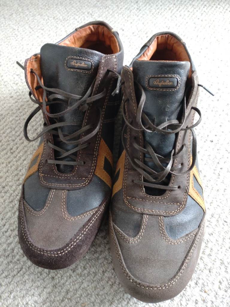 Casual Boots/Shoes. Brand = 'Australian' Footwear.