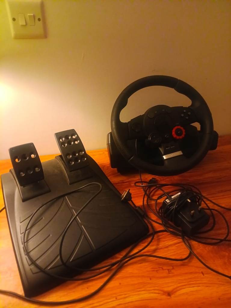 Logitech Driving Force GT Steering Wheel With Pedals Logitech Driving Force GT Steering Wheel 