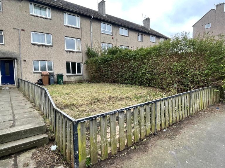2 Bed Ground Floor Flat