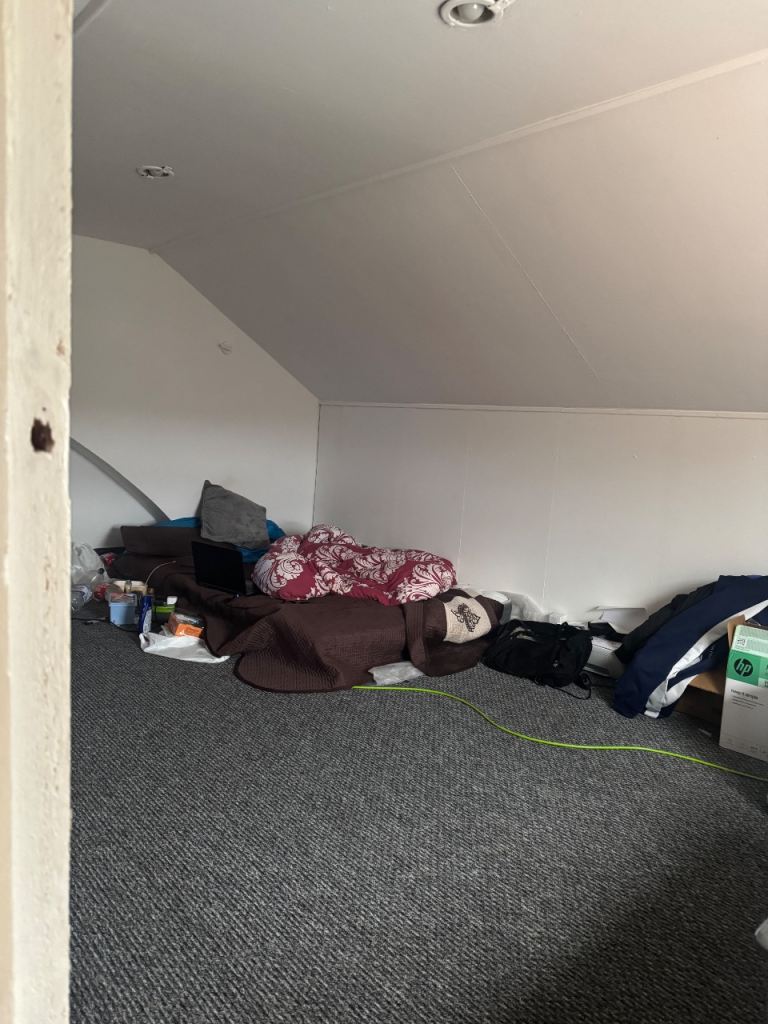 Big room available to rent in a shared house