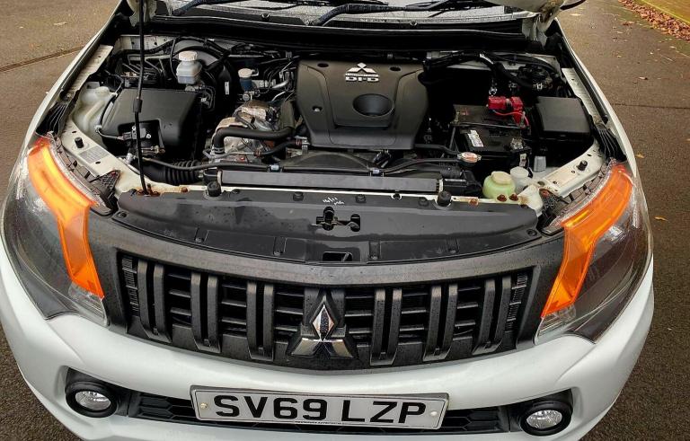 2019 Mitsubishi L200 Double Cab DI-D 151 4Life 4WD PICK UP Diesel Manual